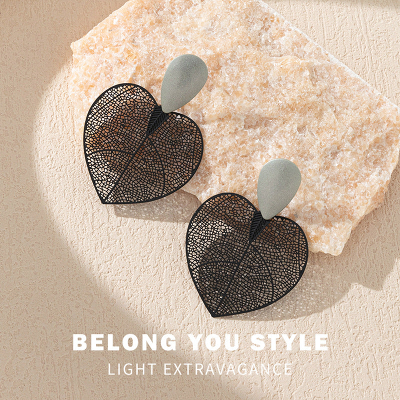 Wholesale Vintage Hollow Thin Leaf Earrings
